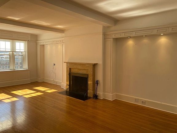 5th image of 45 Christopher St APT 11C
