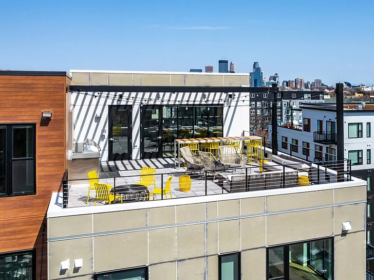 Lago Apartments — Photo 59
