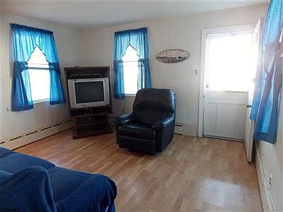 3rd image of 14 12th St
