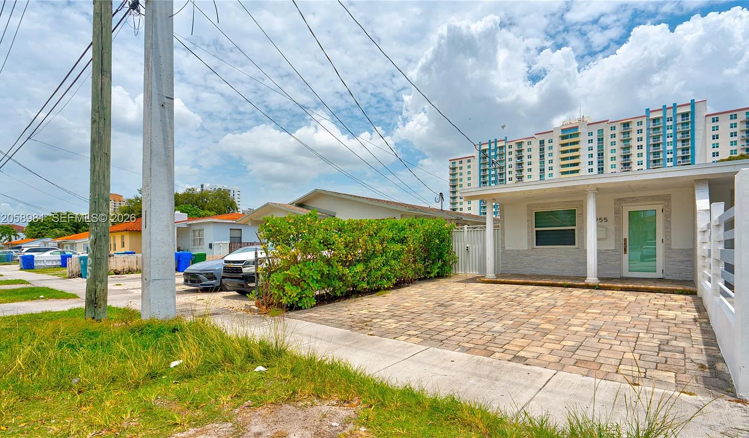 Miami Suburban Acres — Photo 4