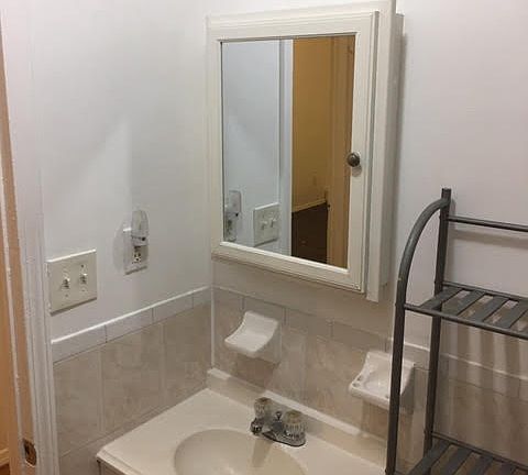 2nd image of 584 New Jersey Ave APT 3