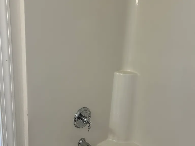 100 Sunset Cir #204 — Photo 5