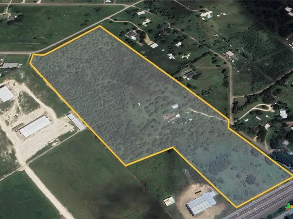 5416 SW Moody St, Victoria, TX 77905