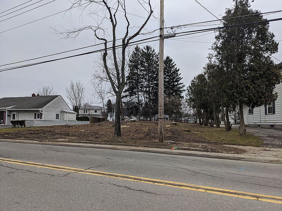2nd image of 437 Waring Rd #14609
