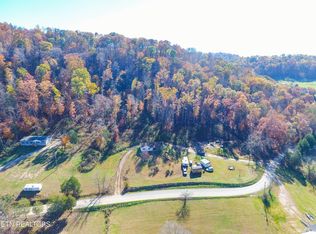 738 & 742 Archer Rd, Luttrell, TN 37779