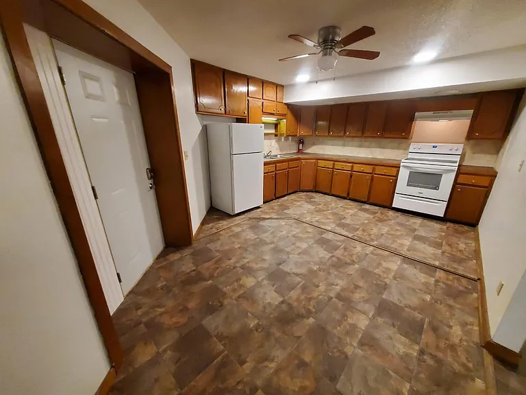101 E Carson Ave #4 — Photo 3