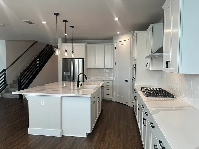 99 Jagla St — Photo 22