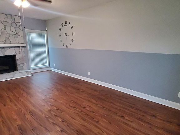 3rd image of 1401 Carnsmore Dr