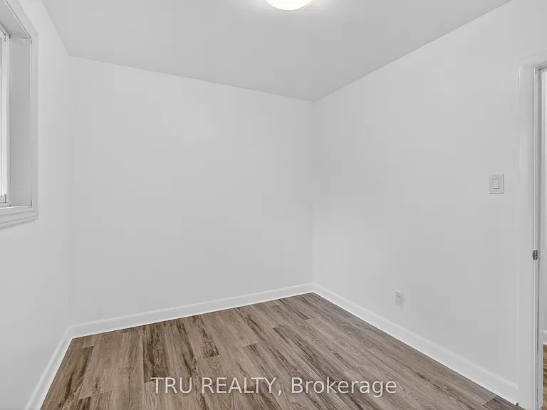 1889 Russell Rd #A — Photo 20