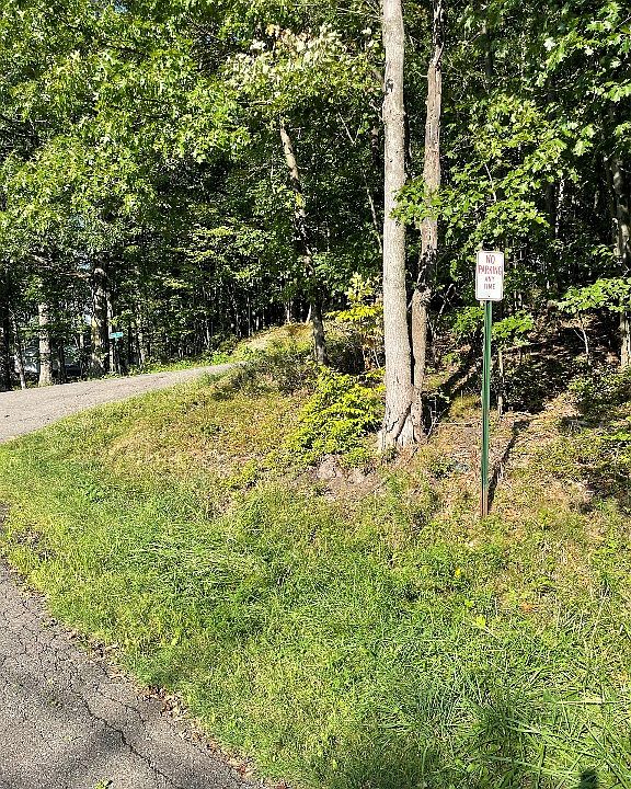 2nd image of 16 Stanford Rd