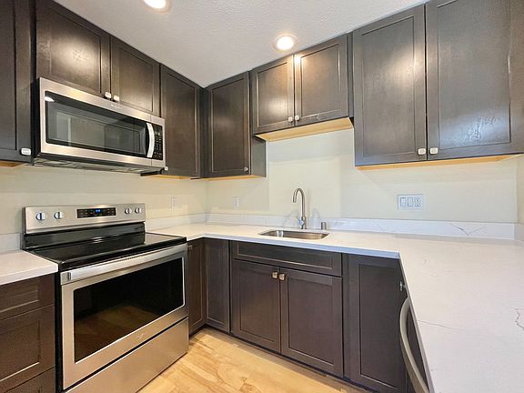 5th image of 2402-2480 Colina Ct #Col2414
