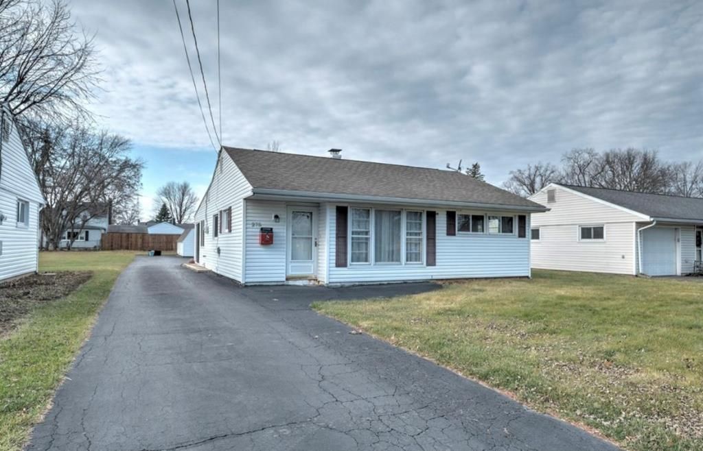 Real estate listing image