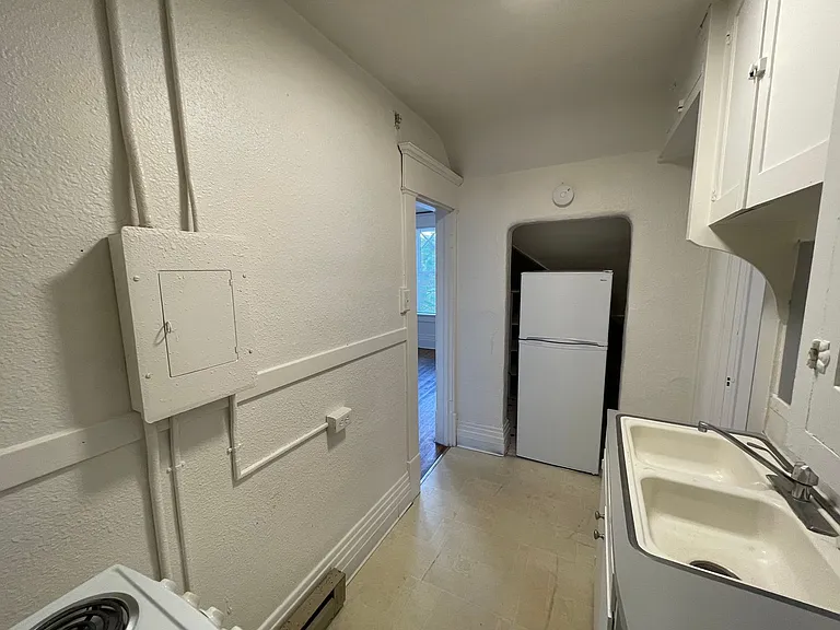 1125 W 11th Ave - 14 Unit — Photo 13