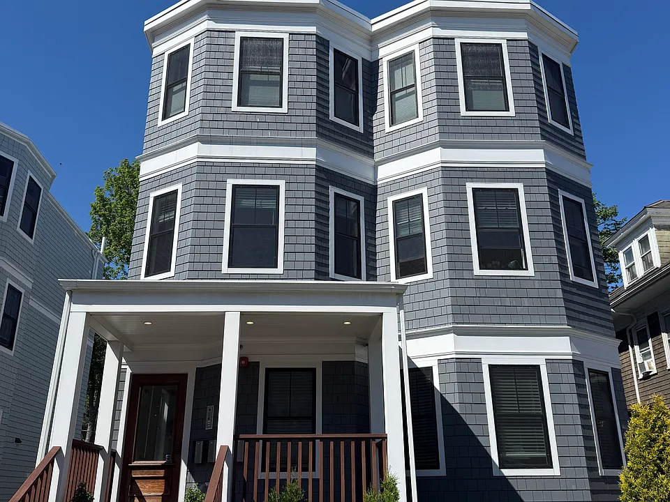 24 Roseclair St #2