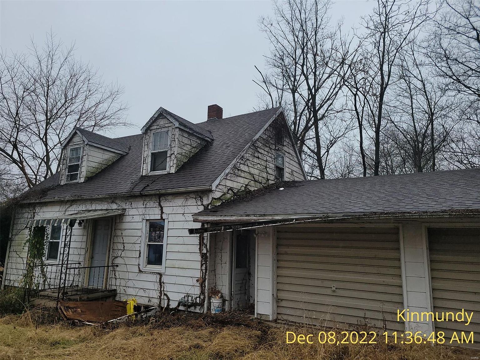 202 N Adams St, Kinmundy, IL 62854 Zillow