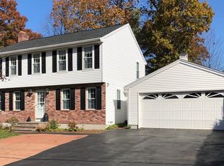 12 Rio Vista St, Billerica, MA 01821