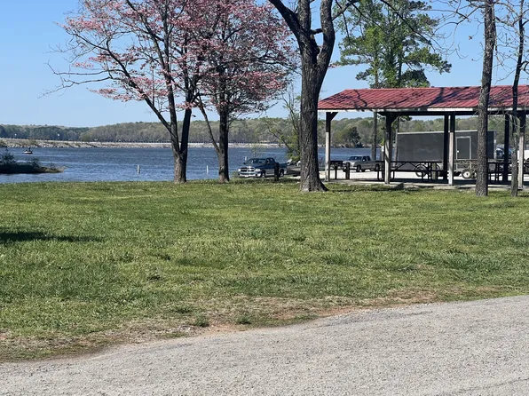 766 Monroe Floyd Rd, Decherd, TN 37324