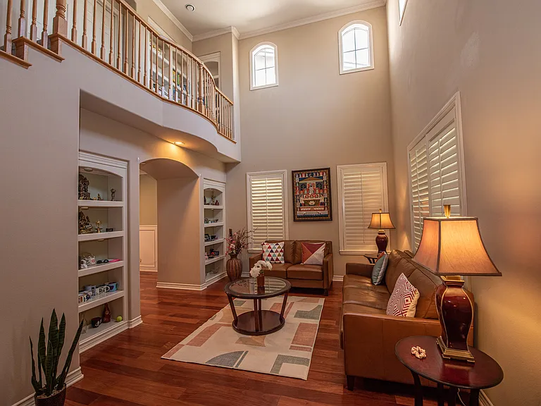 9774 Fox Valley Ct — Photo 4