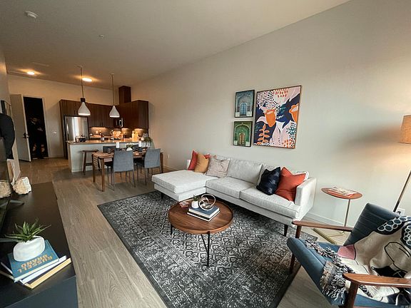 2nd image of 399 Grant St #720
