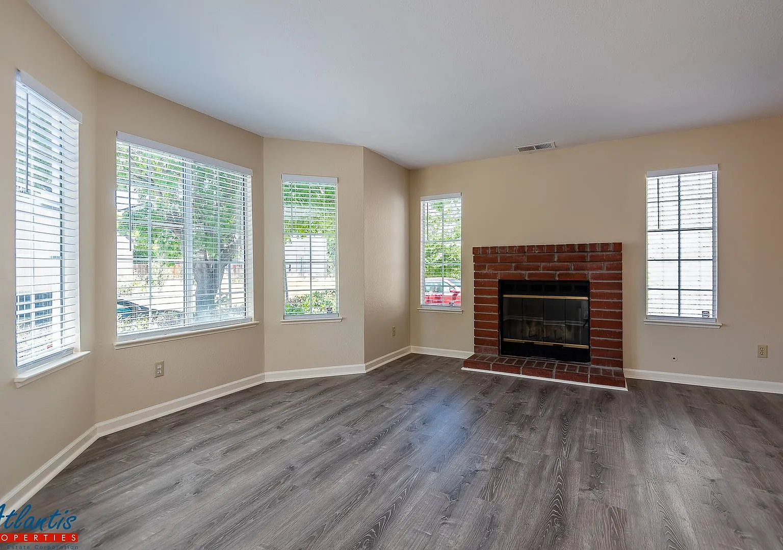 Beautiful Home | LVP Flooring | Central A/C — Photo 2