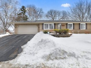 1041 Sibley St S, Shakopee, MN 55379