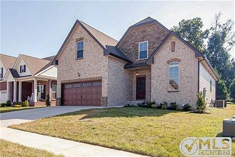 3rd image of 37 Turnberry Cir