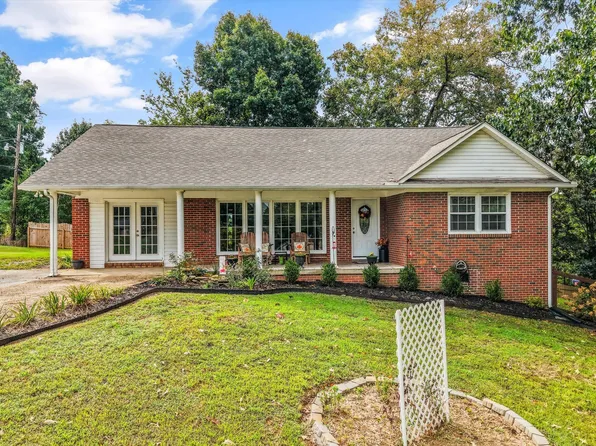 204 Doyle St, Lenoir City, TN 37771