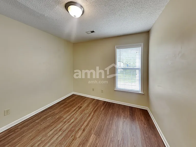 4902 Hunters Blf — Photo 17