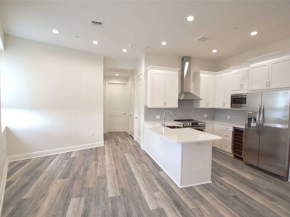 1st image of 35 Broadway #D