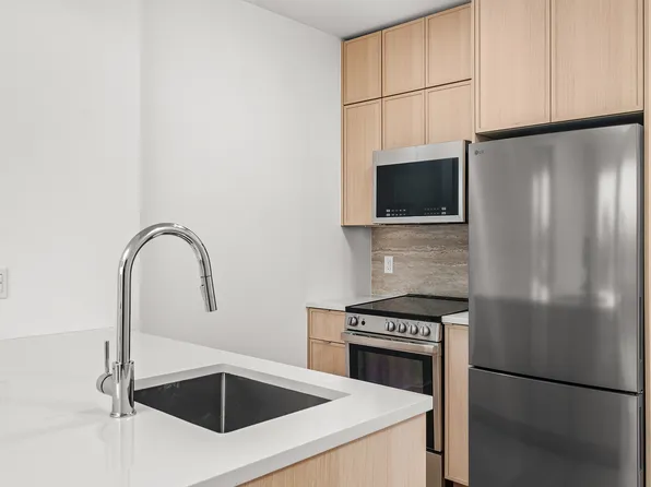 526 Baltic Street image 1 of 48