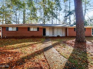 1157 Rosewood St, Jackson, MS 39212