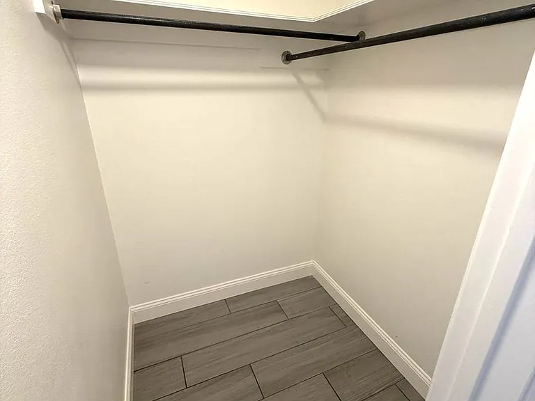 6028 Downey St NE — Photo 23