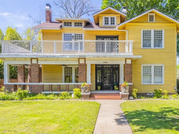 805 N Preston St, Ennis, TX 75119