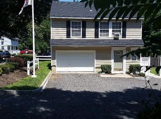 150-152 Magnolia Ln, Middletown, NJ 07748