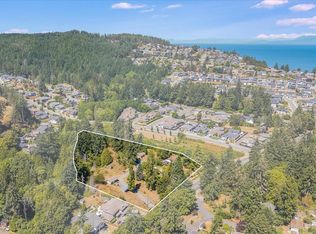 3315 Hammond Bay Rd, Nanaimo, BC V9T 1E4