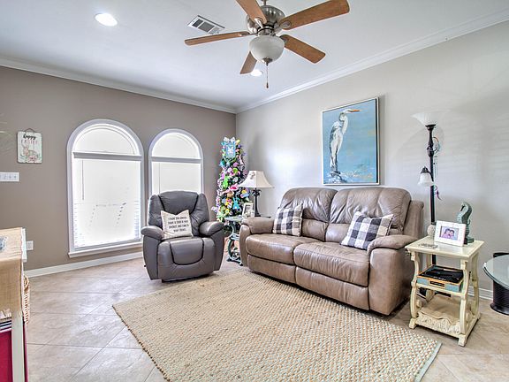 4th image of 548 W Beach Blvd APT 115