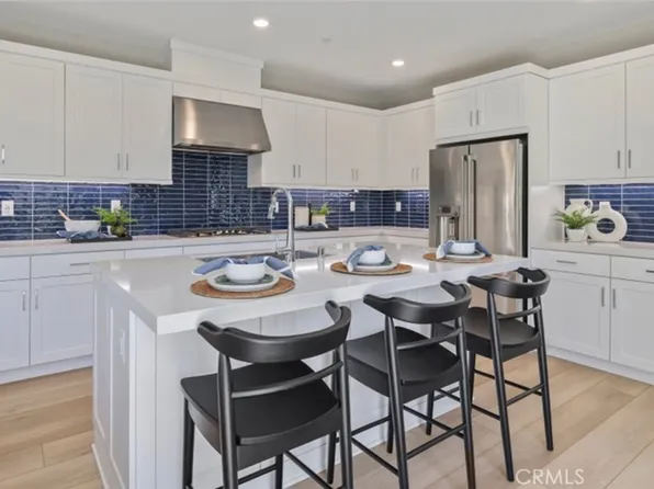 685 Guy Turner Dr, Camarillo, CA 93010