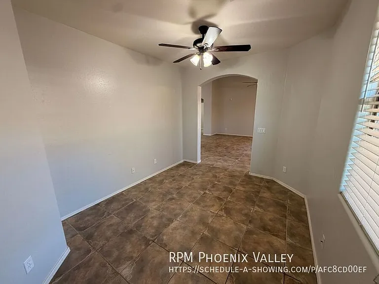 17057 W Manchester Dr — Photo 6