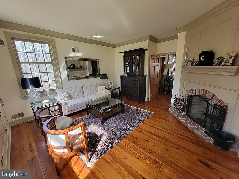 14 Barberry Ln — Photo 6