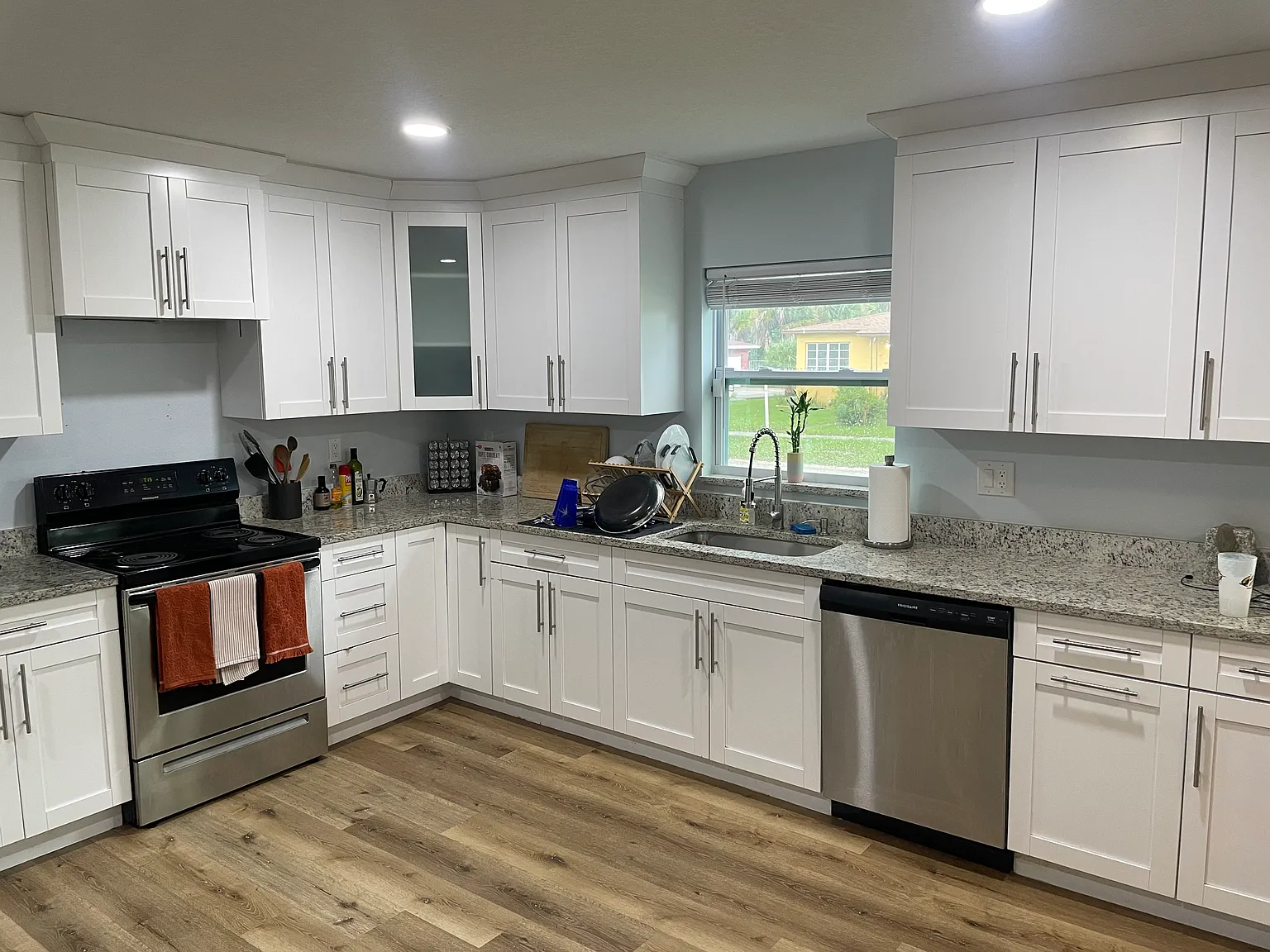3 bed, 1880 sqft, $1,050 — Photo 4