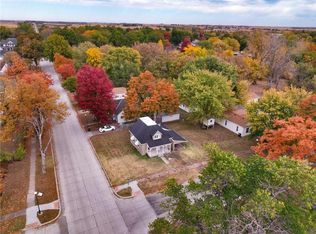 524 Kansas Ave, Hiawatha, KS 66434