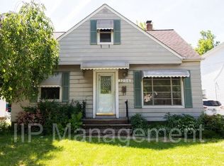 32716 Willowick Dr, Eastlake, OH 44095