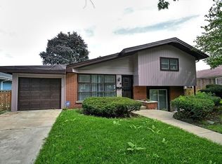 15319 Meadow Ln, Dolton, IL 60419