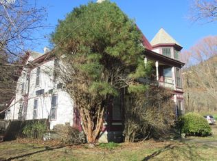 706 W Steuben, Bingen, WA 98605