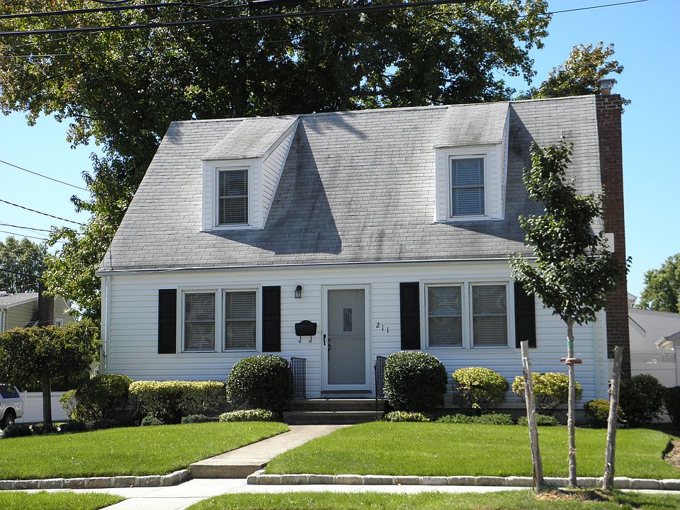 1st image of 211 Barwick Blvd