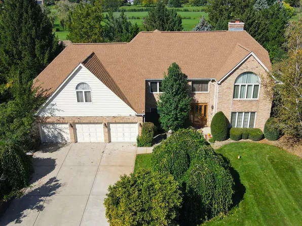 24132 Royal Worlington Dr, Naperville, IL 60564