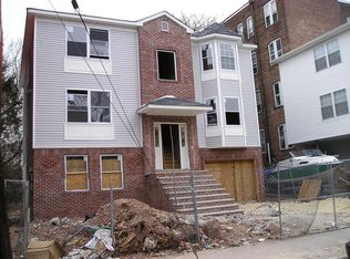 282-284 6th Ave W, Newark, NJ 07107