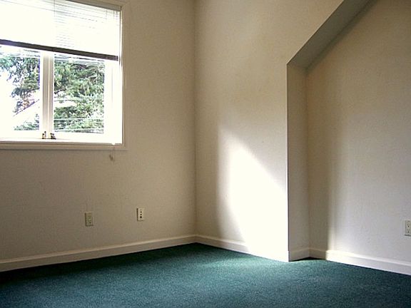 5th image of 2527 Piedmont Ave Unit B