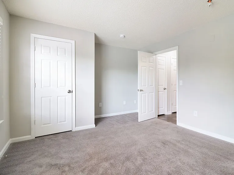 Walden Brook Apartments — Photo 20