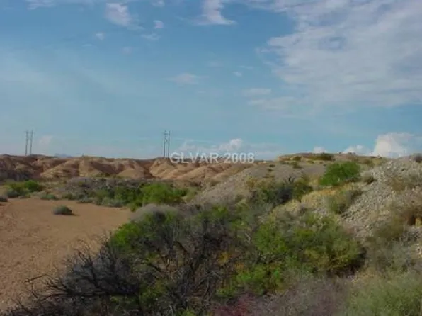 1421 E Bay Ct, Pahrump, NV 89060